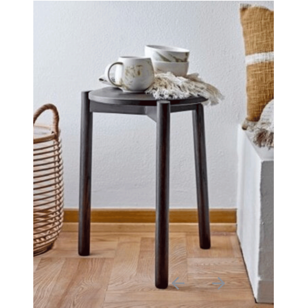 tabouret en bois de chez BLOOMINGVILLE